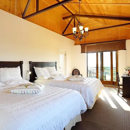 Seven Generations Winery Hotel