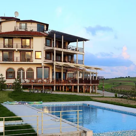 Seven Generations Winery 4* Mechka