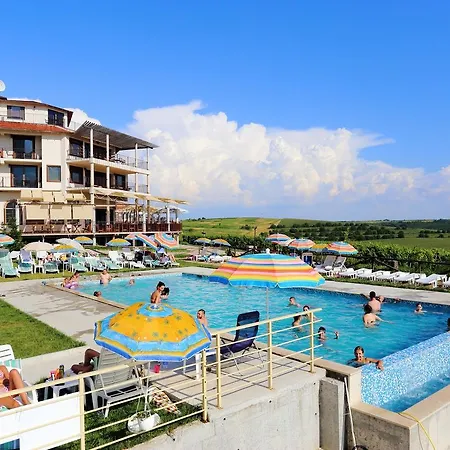 Seven Generations Winery Hotel