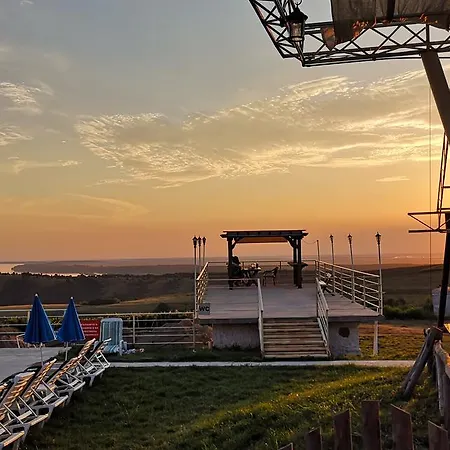 Seven Generations Winery מלון Mechka