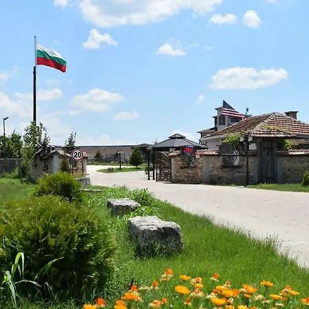 Hotel Seven Generations Winery Mechka