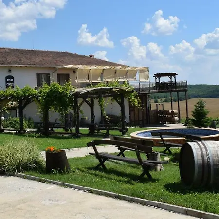 מלון Seven Generations Winery 4*