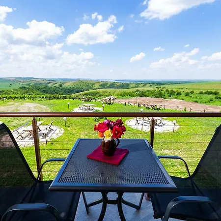 Seven Generations Winery מלון Mechka