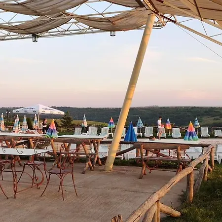 Seven Generations Winery מלון