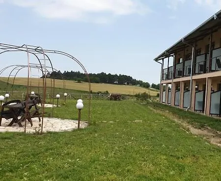 Seven Generations Winery 4* Mechka