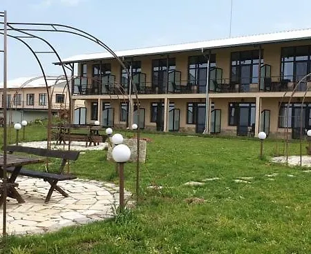 Seven Generations Winery מלון