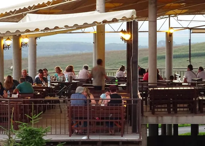 Seven Generations Winery ホテル Mechka